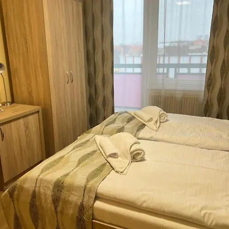 Pelikan Hotel 3*