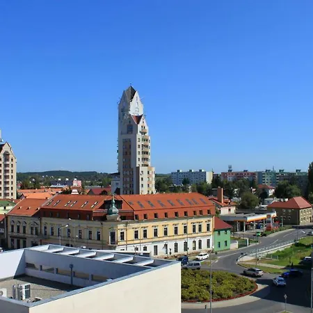 Pelikán Szálloda Losonc